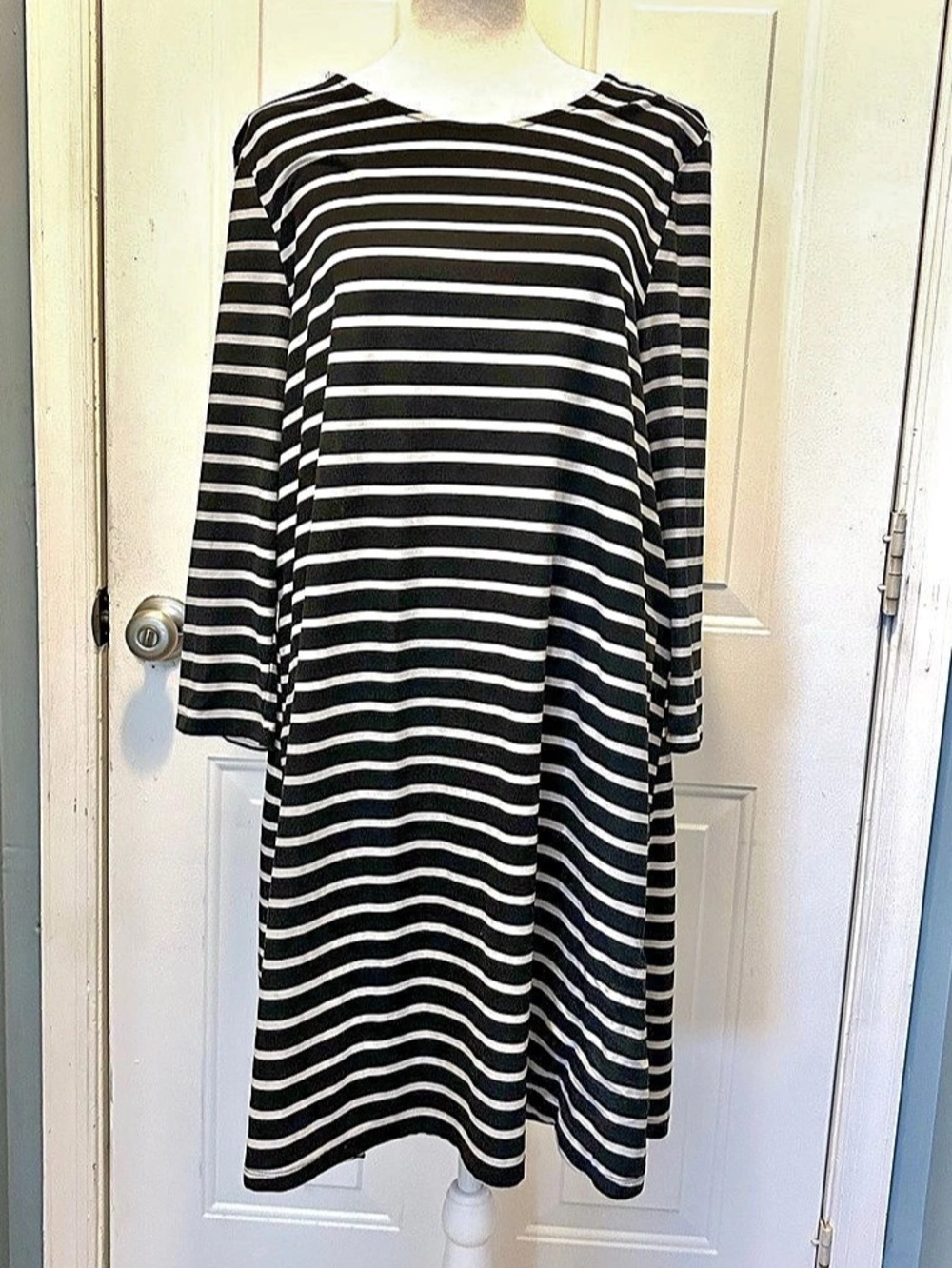 Bobbie Brooks Dress Womens XL Black White Striped Jersey Shift Long Sleeve